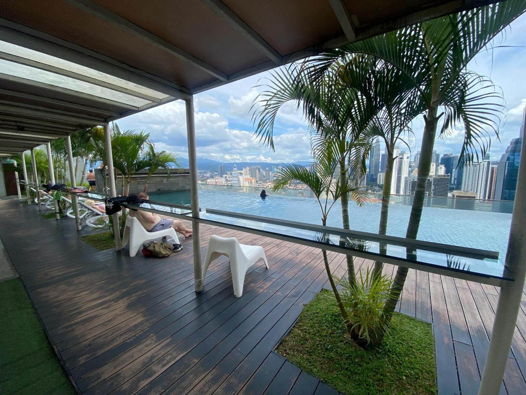 Infinity Skypool Asrama